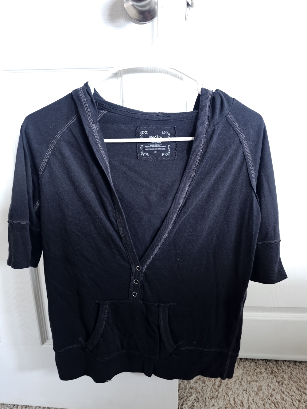 Black Women's Short-Sleeve Hooded Top